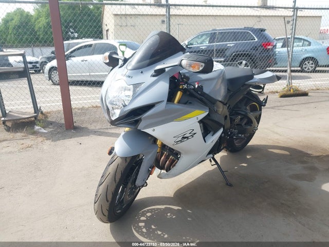 44722753 :رقم المزاد ، JS1GR7MA3N7100926 vin ، 2022 Suzuki Gsx-r750 مزاد بيع