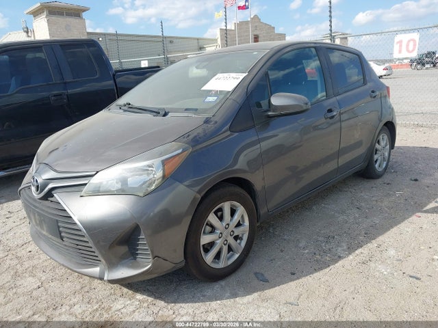 VNKKTUD36HA074421 Toyota YARIS LE