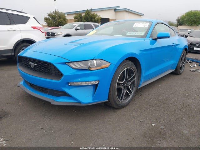 Ford Mustang Ecoboost Premium Fastback 2022 1FA6P8TH7N5104989 Image 2