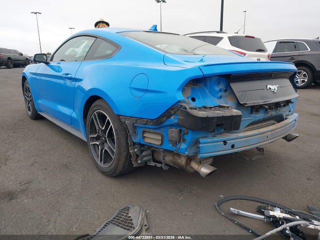 Ford Mustang Ecoboost Premium Fastback 2022 1FA6P8TH7N5104989 Image 3