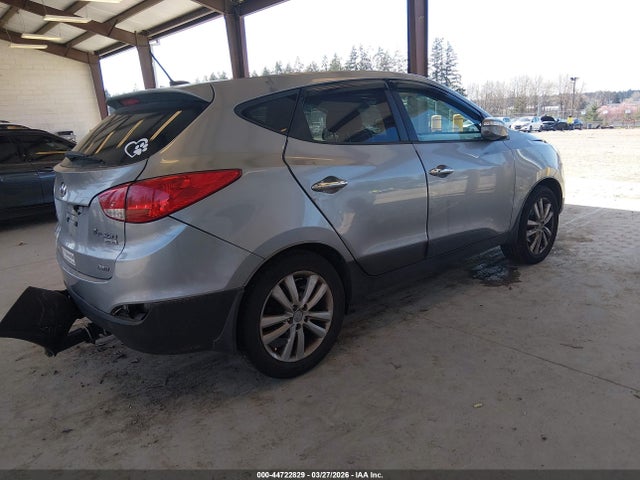 2013 HYUNDAI TUCSON KM8JUCAC9DU576568 Photo 3