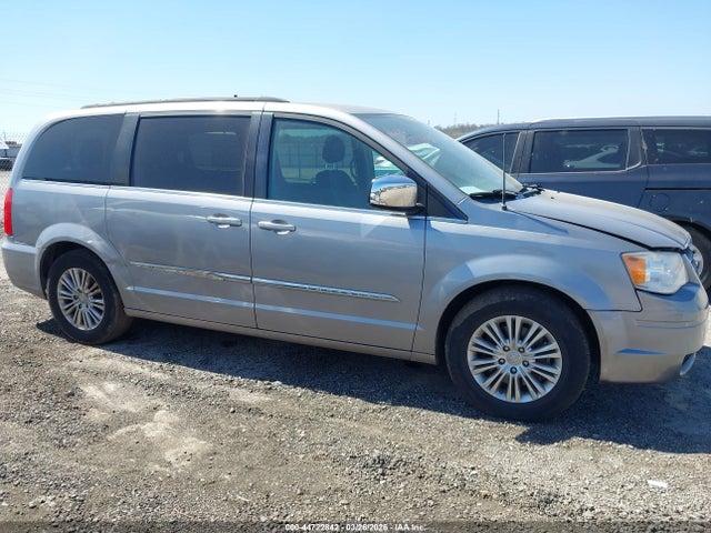 Aukcja sprzedaży 2015 Chrysler Town & Country Touring-l, vin: 2C4RC1CG2FR608923, numer aukcji: 44722842