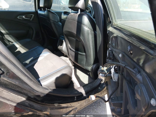 Chrysler 200 S 2016 1C3CCCBB9GN109028 Image 8