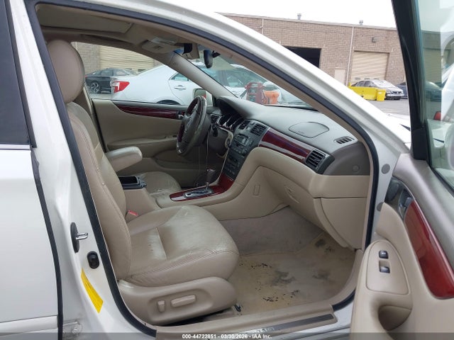 44722851 :رقم المزاد ، JTHBF30G030123015 vin ، 2003 Lexus Es 300 مزاد بيع