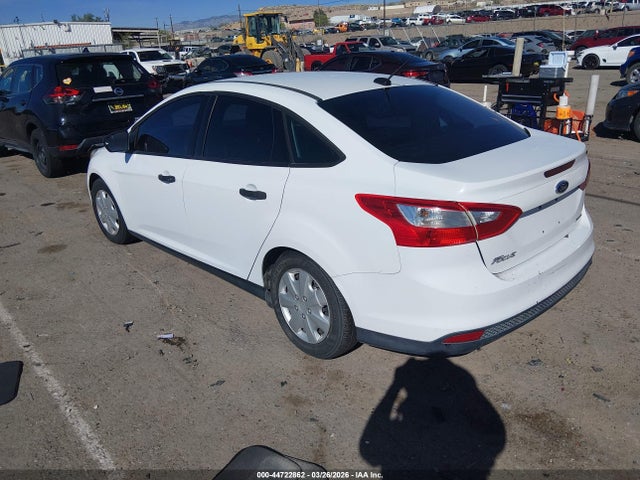 Ford FOCUS S 2014 1FADP3E21EL183591 Image 3
