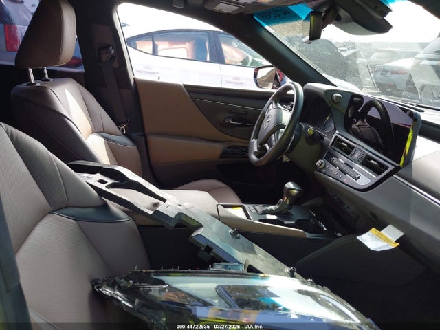 44722935 :رقم المزاد ، 58ADA1C14SU065068 vin ، 2025 Lexus Es 300h مزاد بيع