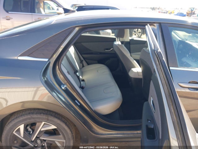 KMHLP4DG4SU998474 Hyundai Elantra Limited