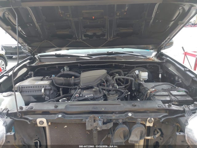 5TFAX5GN8KX135610 Toyota Tacoma Sr