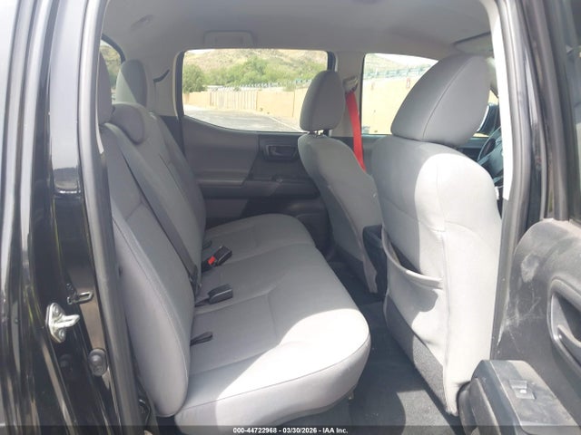 5TFAX5GN8KX135610 Toyota Tacoma Sr