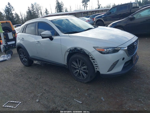 2017 MAZDA CX-3 JM1DKFC73H0148081