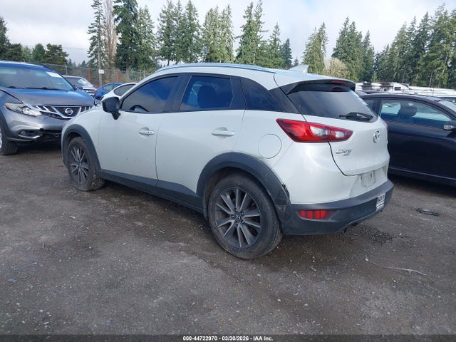 2017 MAZDA CX-3 JM1DKFC73H0148081 Photo 2