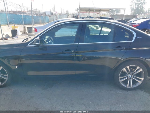 44723029 :رقم المزاد ، WBA8E1C31HA029784 vin ، 2017 Bmw 330e Iperformance مزاد بيع