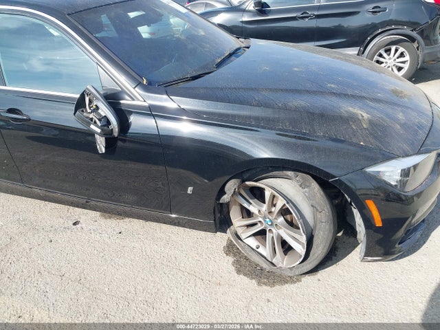 44723029 :رقم المزاد ، WBA8E1C31HA029784 vin ، 2017 Bmw 330e Iperformance مزاد بيع