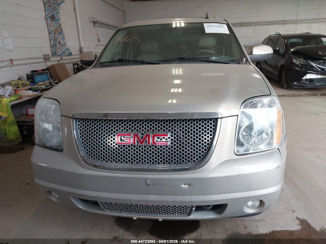 2010 Gmc Yukon Denali მანქანა იყიდება აუქციონზე, vin: 1GKUKEEF3AR262800, აუქციონის ნომერი: 44723065