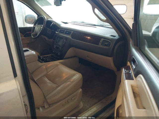 2010 Gmc Yukon Denali მანქანა იყიდება აუქციონზე, vin: 1GKUKEEF3AR262800, აუქციონის ნომერი: 44723065
