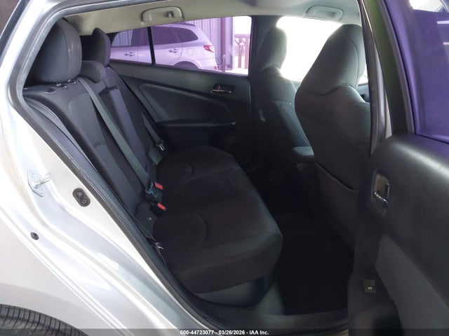 JTDKBRFU7G3017033 Toyota Prius Two