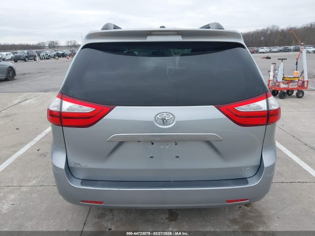 Toyota Sienna Le 8 Passenger 2016 5TDKK3DC3GS729691 Image 16
