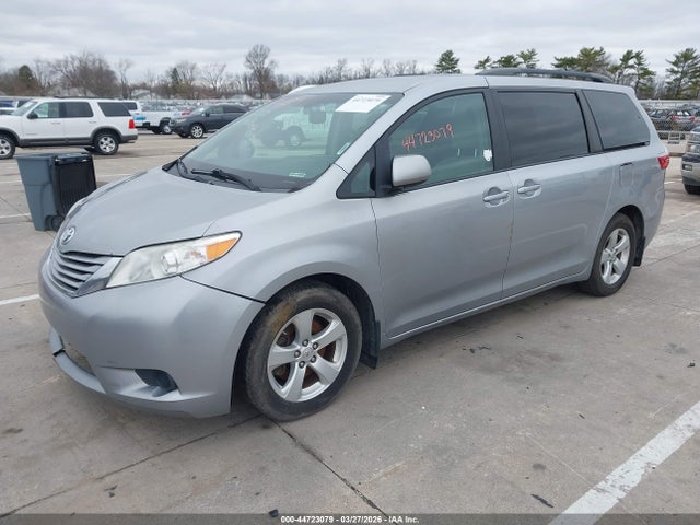 Toyota Sienna Le 8 Passenger 2016 5TDKK3DC3GS729691 Image 2