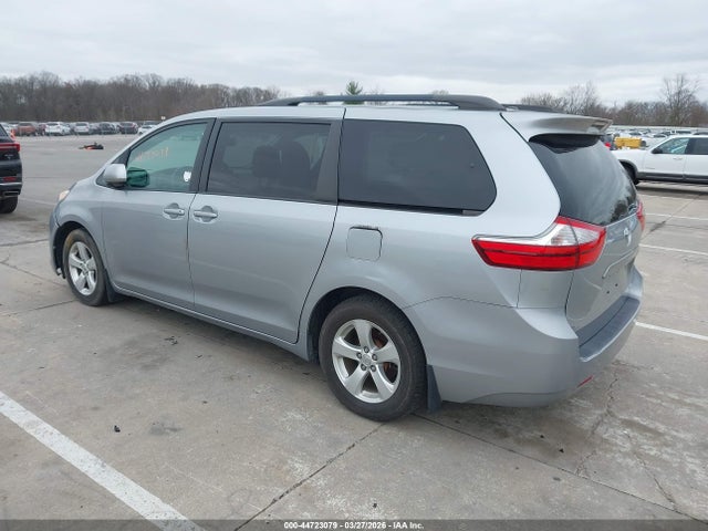 Toyota Sienna Le 8 Passenger 2016 5TDKK3DC3GS729691 Image 3