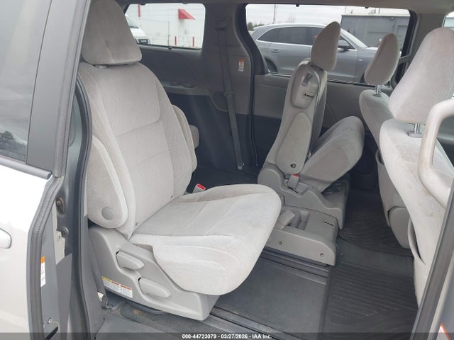 Toyota Sienna Le 8 Passenger 2016 5TDKK3DC3GS729691 Image 8