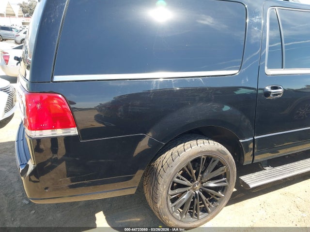 5LMJJ3HT0GEL06946 Lincoln Navigator L Select