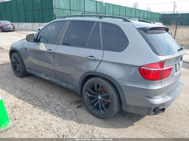 2012 BMW X5 5UXZV4C58CL990730 Photo 2