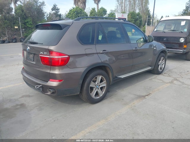 2012 BMW X5 5UXZW0C56CL670005 Photo 3