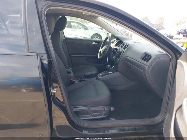 3VW267AJ1GM372636 Volkswagen Jetta 1.4t S