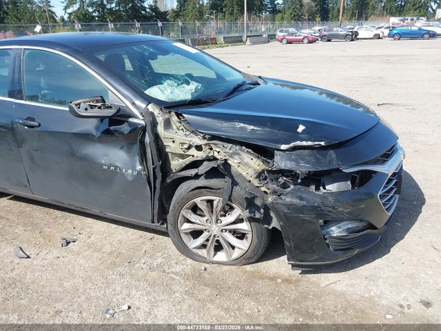 1G1ZD5ST1LF121744 Chevrolet Malibu Fwd Lt