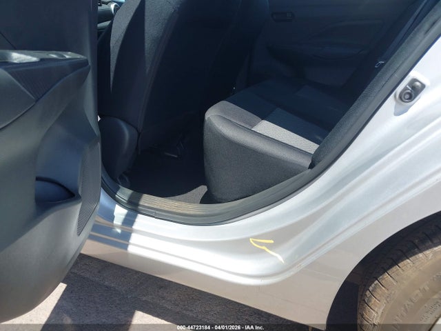 Продажа на аукционе авто 2024 Nissan Versa 1.6 S, vin: 3N1CN8DV8RL835964, номер лота: 44723184