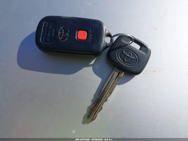 2004 TOYOTA RAV4 JTEGD20V040043541 Photo 10