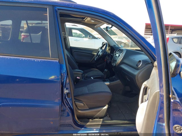 2004 TOYOTA RAV4 JTEGD20V040043541 Photo 4