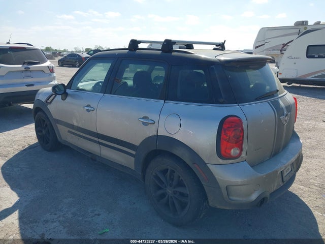 2013 MINI COUNTRYMAN WMWZC3C57DWP22122 Photo 2