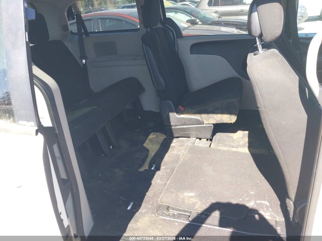 44723248 :رقم المزاد ، 2D4RN3DG7BR731778 vin ، 2011 Dodge Grand Caravan Mainstreet مزاد بيع