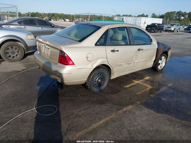 2007 FORD FOCUS 1FAHP34N67W170365 Photo 3