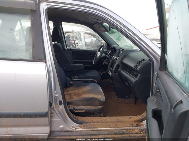 44723311 :رقم المزاد ، JHLRD78545C061204 vin ، 2005 Honda Cr-v Lx مزاد بيع