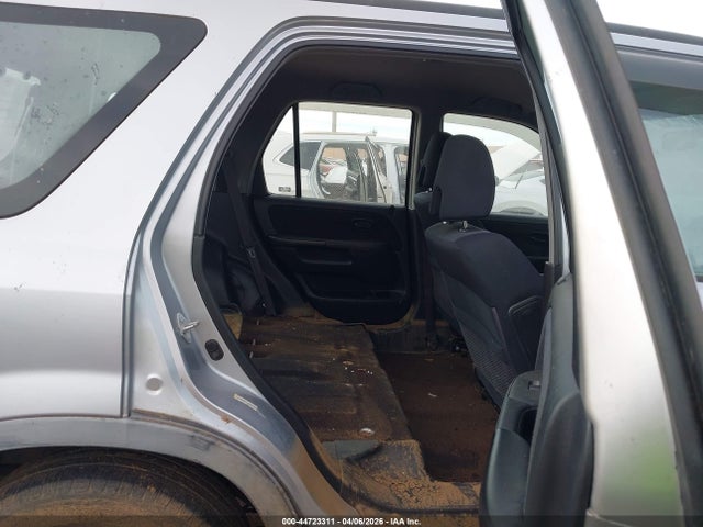 44723311 :رقم المزاد ، JHLRD78545C061204 vin ، 2005 Honda Cr-v Lx مزاد بيع