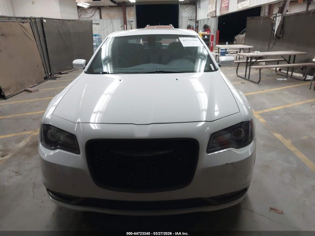 Aukcja sprzedaży 2017 Chrysler 300 300s Alloy Edition, vin: 2C3CCABG6HH624174, numer aukcji: 44723340