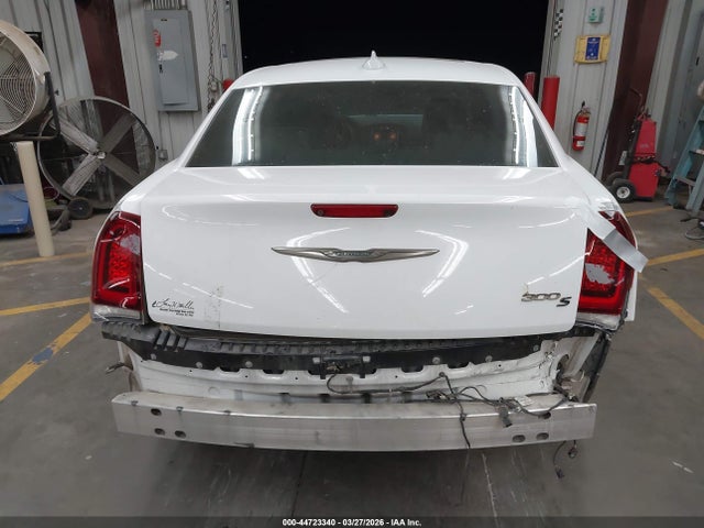 Aukcja sprzedaży 2017 Chrysler 300 300s Alloy Edition, vin: 2C3CCABG6HH624174, numer aukcji: 44723340