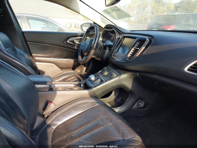 2015 Chrysler 200 C მანქანა იყიდება აუქციონზე, vin: 1C3CCCCB2FN549525, აუქციონის ნომერი: 44723358