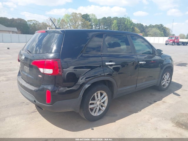 Продажа на аукционе авто 2015 Kia Sorento Lx, vin: 5XYKT3A67FG609335, номер лота: 44723456