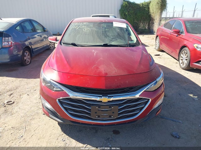 1G1ZD5ST4NF108067 Chevrolet Malibu Fwd Lt