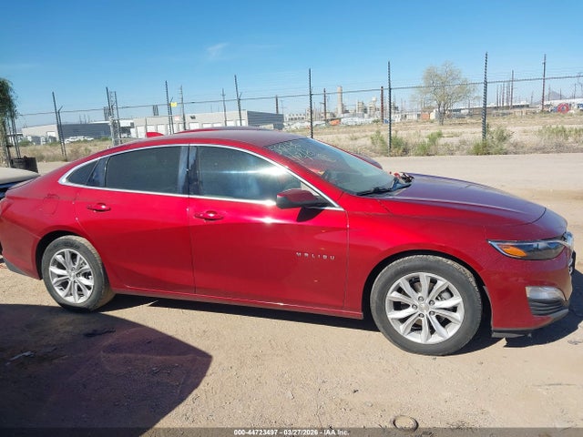 1G1ZD5ST4NF108067 Chevrolet Malibu Fwd Lt