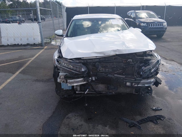 2018 Honda Accord Touring მანქანა იყიდება აუქციონზე, vin: 1HGCV1F94JA043795, აუქციონის ნომერი: 44723607