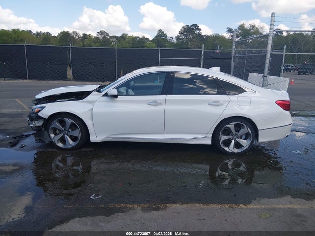 2018 Honda Accord Touring მანქანა იყიდება აუქციონზე, vin: 1HGCV1F94JA043795, აუქციონის ნომერი: 44723607
