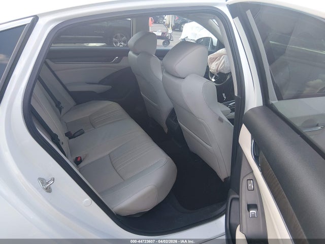 2018 Honda Accord Touring მანქანა იყიდება აუქციონზე, vin: 1HGCV1F94JA043795, აუქციონის ნომერი: 44723607