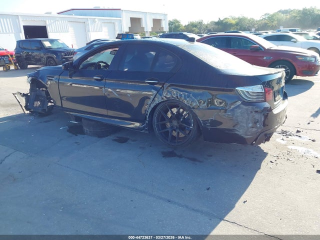 2014 Bmw M5 მანქანა იყიდება აუქციონზე, vin: WBSFV9C54ED593765, აუქციონის ნომერი: 44723637