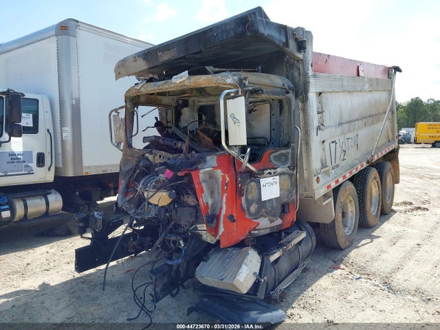 2007 Mack 700 Cv700 მანქანა იყიდება აუქციონზე, vin: 1M2AG11Y57M060624, აუქციონის ნომერი: 44723670