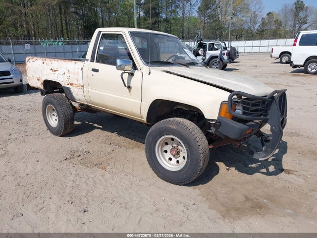 Продажа на аукционе авто 1986 Toyota Pickup Rn63 Std, vin: JT4RN63R9G5019116, номер лота: 44723675