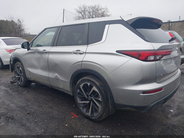 Продаж на аукціоні авто 2022 Mitsubishi Outlander Es 2.5 S-awc, vin: JA4J4TA88NZ019049, номер лоту: 44723681